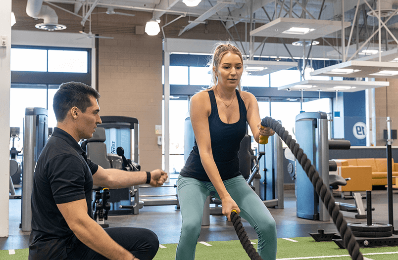 What Do Personal Trainers Do? 5 Reasons to Work With a